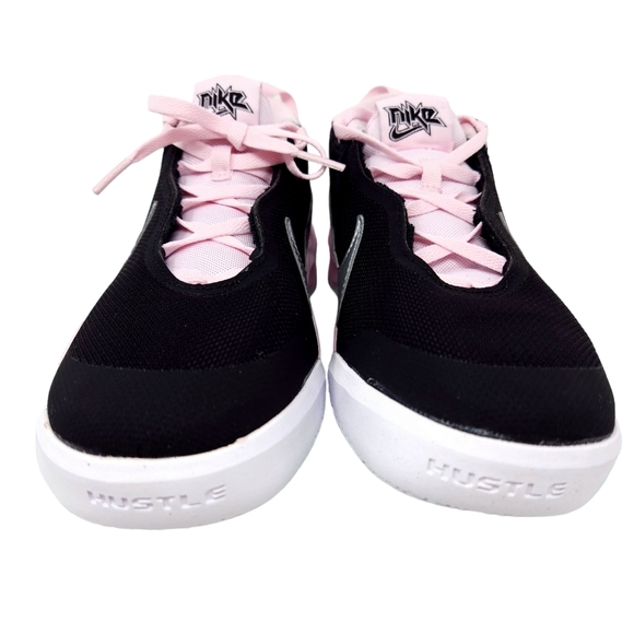 Nike Girls Basketball Sneakers Team Hustle Black Pink Girls Size 6 New In Box - Picture 5 of 12